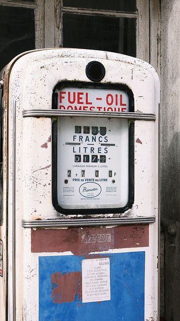 oil-pump-477693_640