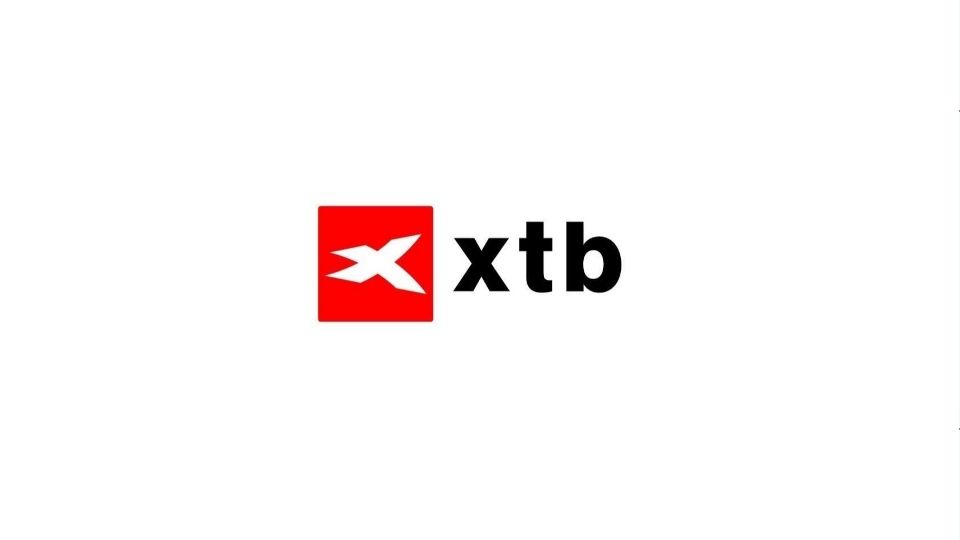 XTB vs ETORO: Opiniones y Análisis. ¿Qué bróker es mejor?