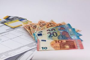 Money 1439125 640